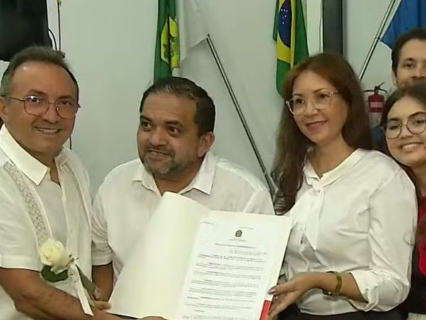 Famílias de 10 potiguares mortos na ditadura recebem certidões de óbito corrigidas — Foto: Reproduação/Inter TV Cabugi