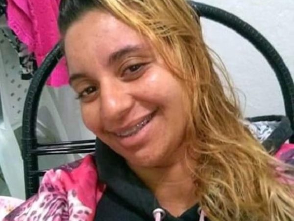 Karina Gomes de Souza, de 22 anos, foi morta a facadas na Zona Oeste de Natal — Foto: Divulgação