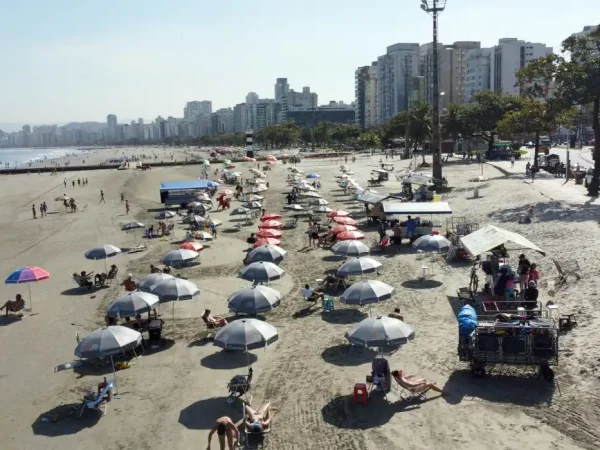 Santos (SP), 04/01/2025 - Praia da Baixada Santista. Foto: Carlos Nogueira/Prefeitura de Santos