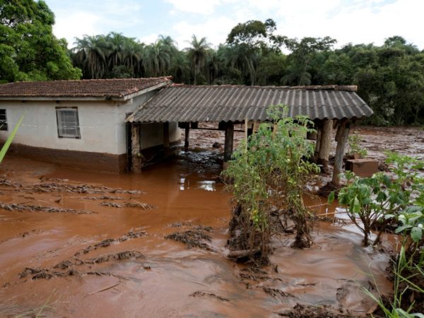 No último dia 25, a barragem Mina Córrego do Feijão, da mineradora Vale, se rompeu — Foto: Washington Alves / Reuters