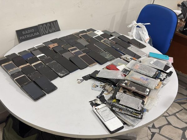 Homem foi preso com mais de 70 celulares furtados em Mosoró — Foto: Cedida