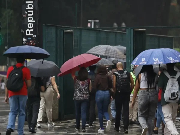São Paulo (SP), 11/03/2025 - Mudança de tempo provoca  chuva na cidade. Foto: Paulo Pinto/Agência Brasil