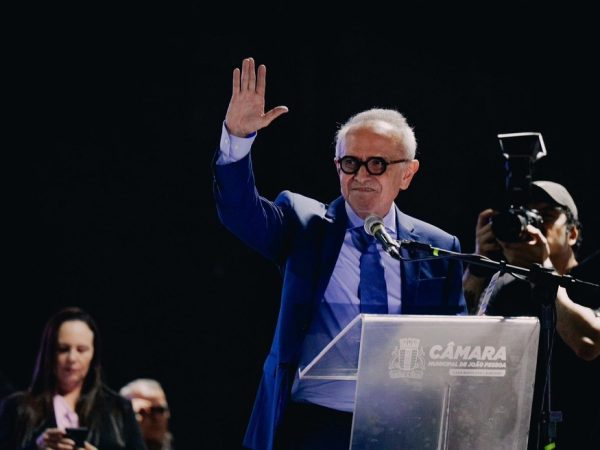 Cícero Lucena toma posse para 4º mandato na Prefeitura de João Pessoa — Foto: Divulgação/Secom-JP