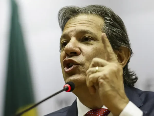 Brasília (DF), 28/12/2023 - O ministro da Fazenda, Fernando Haddad, concede entrevista coletiva à imprensa, em Brasília. Foto: Marcelo Camargo/Agência Brasil