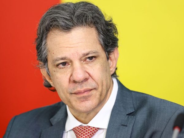 Brasília (DF), 18/12/2025 - O ministro da Fazenda, Fernando Haddad durante café da manhã com jornalistas, no Palácio do Planalto.  Foto: Marcelo Camargo/Agência Brasil