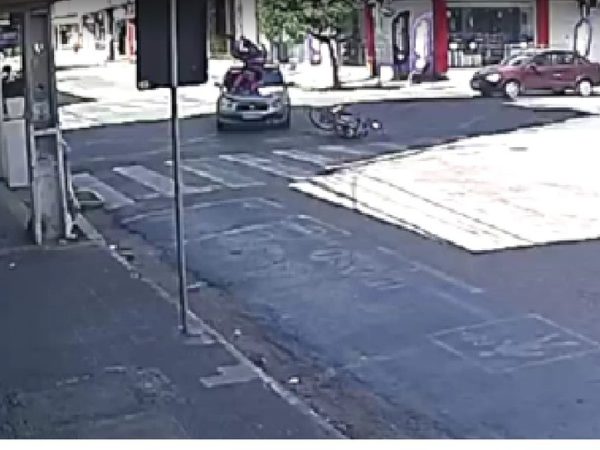 Carro atropelou motociclista em Mossoró — Foto: Reprodução