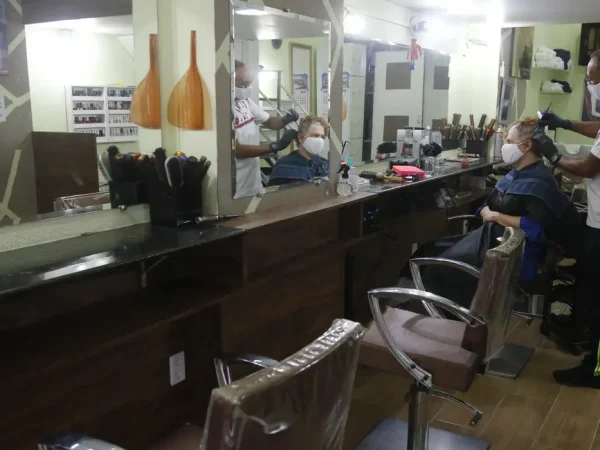 Comércio de rua e salões de beleza reabrem antecipadamente com autorização da Prefeitura da Cidade do Rio de Janeiro