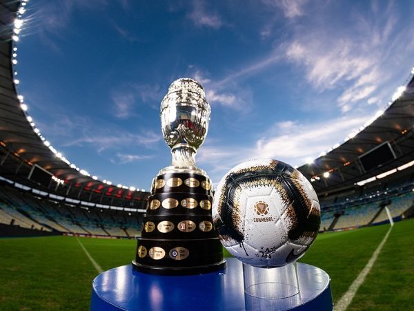 Dez ministros votaram a favor da manutenção do torneio, que começará no domingo (13). — Foto: Divulgação/CONMEBOL