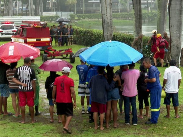 Corpo é encontrado boiando na Lagoa, em João Pessoa — Foto: TV Cabo Branco