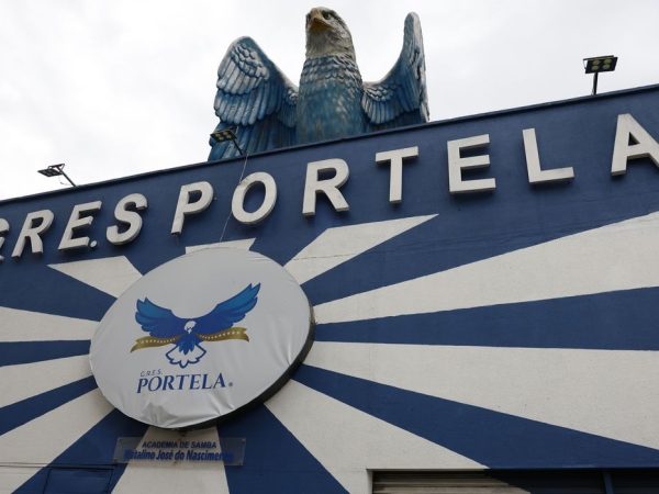 Rio de Janeiro (RJ) 18/11/2024 – Quadra da escola de samba Portela, em Oswaldo Cruz, está em uma região marcada por diversas manifestações negras, como a escola de samba Impérío Serrano, o Baile Charme do Viaduto de Madureira, o Jongo da Serrinha e a Feira das Yabás. Foto: Fernando Frazão/Agência Brasil