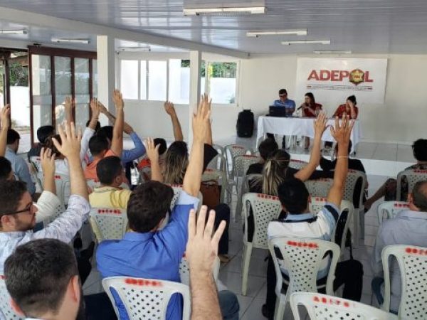 Delegados reivindicam a realização do concurso público para a Polícia Civil — Foto: Divulgação