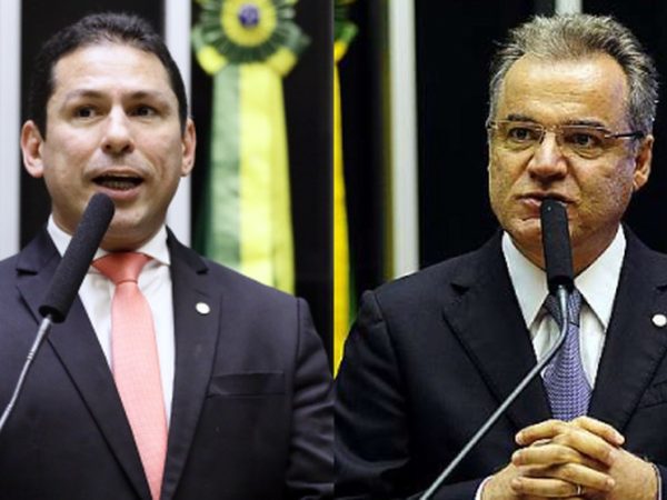 Ramos, do PR (à esquerda), será o presidente da comissão; Moreira, do PSDB, o relator — Foto: Luis Macedo e Gustavo Lima/Câmara dos Deputados