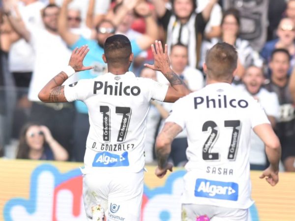 O Peixe construiu a vitória com gols de Derlis González, Carlos Sánchez e Felipe Jonatan — Foto: Reprodução/Twitter do Santos