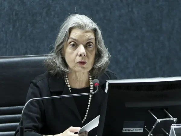 Brasília - A ministra Cármen Lúcia preside sessão do Conselho Nacional de Justiça (CNJ).