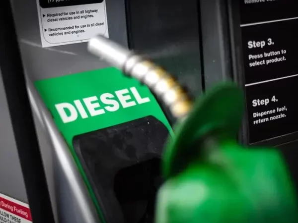 No último dia 04, a Petrobras já havia anunciado uma redução no preço do diesel. — Foto: Reprodução