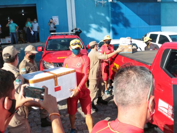 Logística de transporte do material ficou a cargo dos Bombeiros e a segurança da Polícia Militar — Foto: Robson Araújo/ASSECOM-RN
