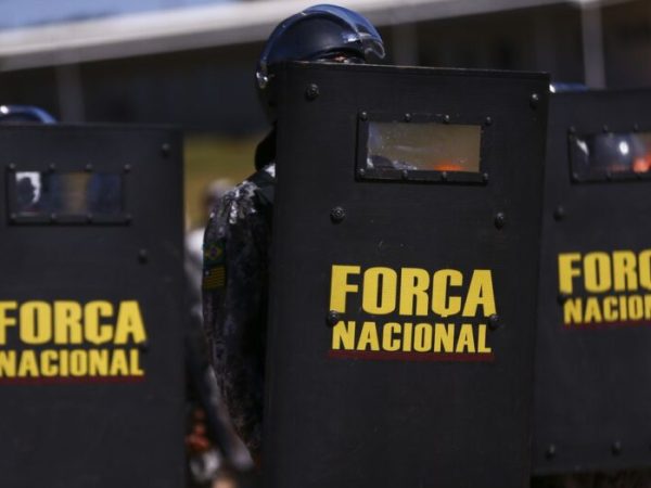 A tropa fará a segurança nos arredores do Ministério da Justiça. — Foto: Marcelo Camargo / Agência Brasil