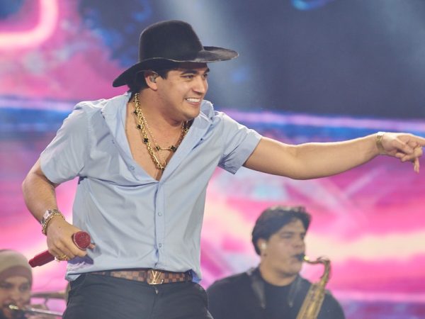 Natanzinho Lima e o chapéu popularmente chamado 