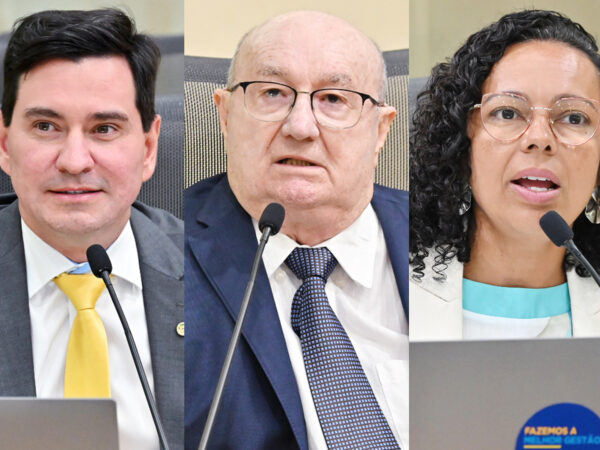 Horário de lideranças, na sessão plenária desta quinta-feira (15), na Assembleia Legislativa. — Foto: João Gilberto