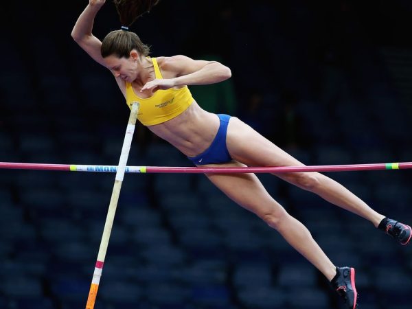 Fabiana Murer chora após ficar em último no salto com vara