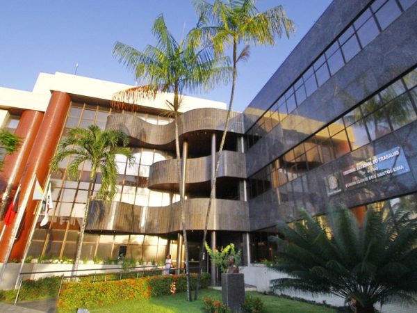 Tribunal Regional do Trabalho da 13ª Região (TRT 13), na Paraíba — Foto: Kleide Teixeira/Jornal da Paraíba