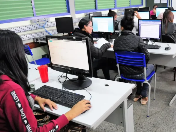 ensino online, educação a distância