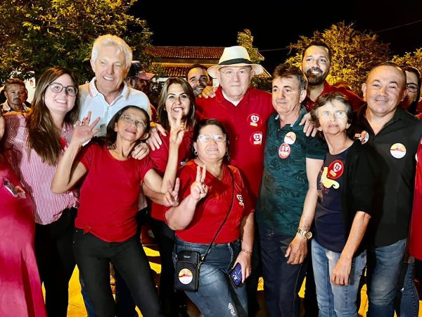 A prefeita Andrezza Brasil fez festa, ao lado de todo seu grupo político, para confirmar apoio ao Papa Jerimum e ao deputado federal João Maia. — Foto: Divulgação