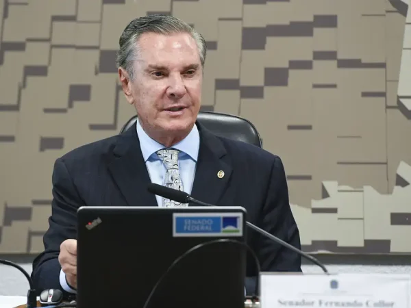 Comissão de Desenvolvimento Regional e Turismo (CDR) realiza reunião semipresencial para discussão e deliberação das emendas da comissão ao Projeto de Lei de Diretrizes Orçamentárias para 2023 (PLN 5/2022), que define as regras para a elaboração e a execução da Lei Orçamentária.

À mesa, presidente da CDR, senador Fernando Collor (PTB-AL), conduz reunião.

Foto: Jefferson Rudy/Agência Senado
