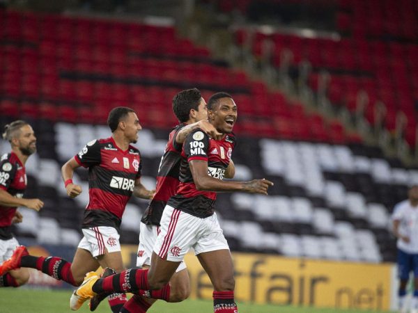 Com a vitória, o Rubro-Negro chegou a 48 pontos. — Foto: © Alexandre Vidal / Flamengo/Direitos Reservados