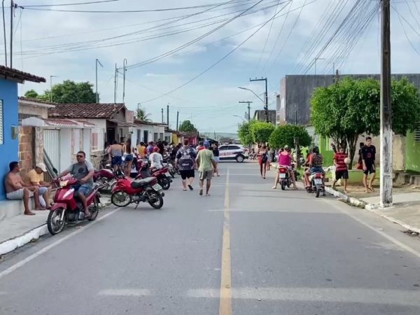 Homens são mortos a tiros dentro de barbearia no Litoral Sul da PB — Foto: Flávio Fernandes / TV Cabo Branco