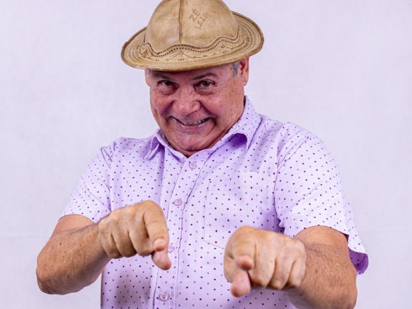 Zé Lezin se apresenta em Natal neste sábado (5) — Foto: Divulgação
