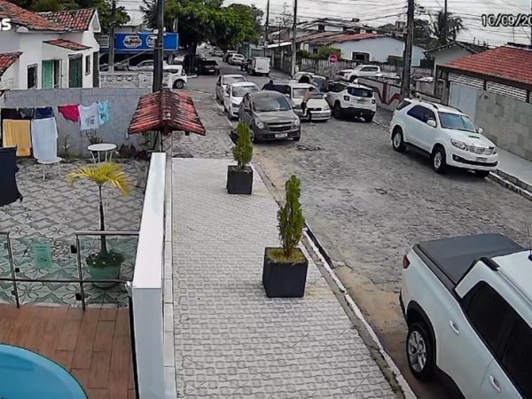 Homem que trabalhava como flanelinha é morto a tiros em João Pessoa — Foto: TV Cabo Branco