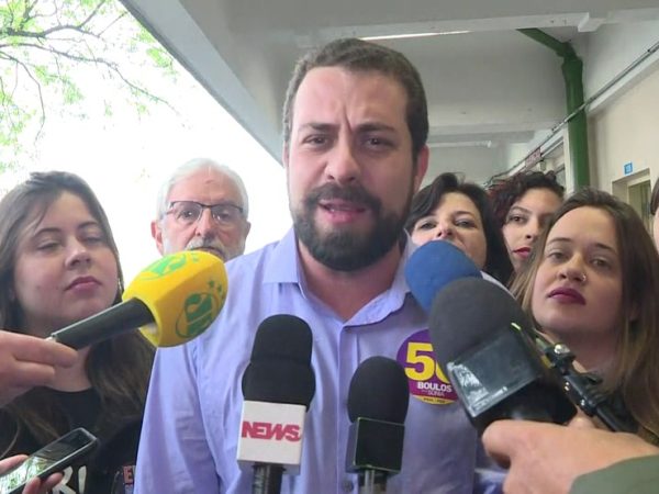 Guilherme Boulos, candidato do PSOL à presidência — Foto: GloboNews/Reprodução