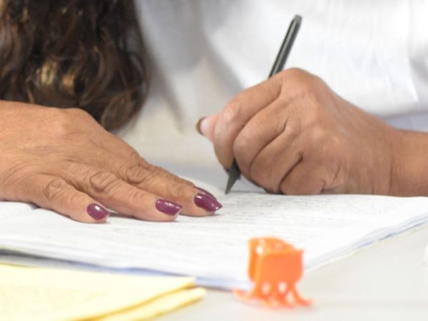 Escrita e leitura — Foto: Fernando Evans/g1