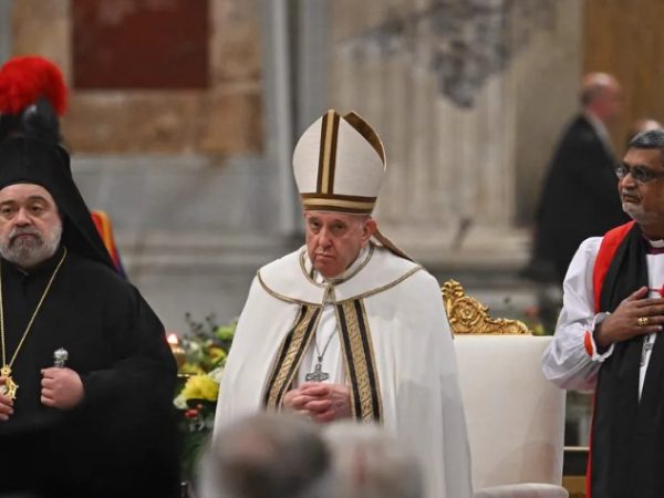 O Papa sugeriu que ocorreu uma falha de compreensão depois da divulgação da conversa. — Foto: Filippo Monteforte / AFP