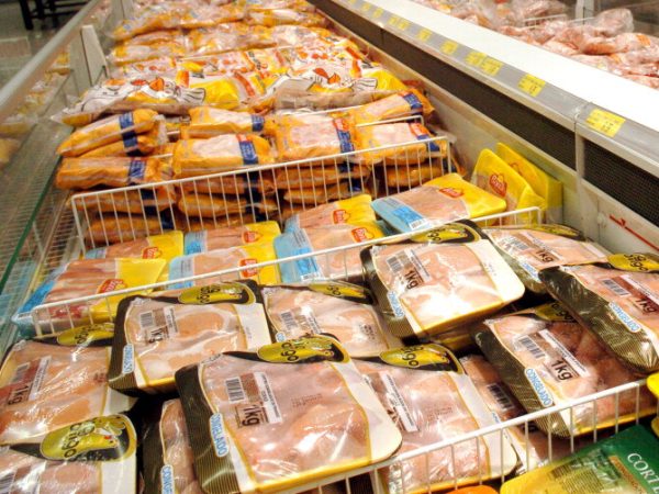 A avaliação é de que a inflação de outras carnes seria um movimento natural de livre mercado — Foto: © Reprodução