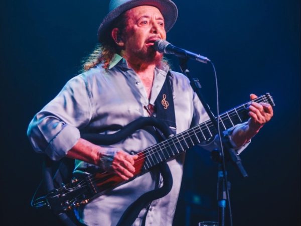 Geraldo Azevedo faz show em Natal — Foto: Divulgação