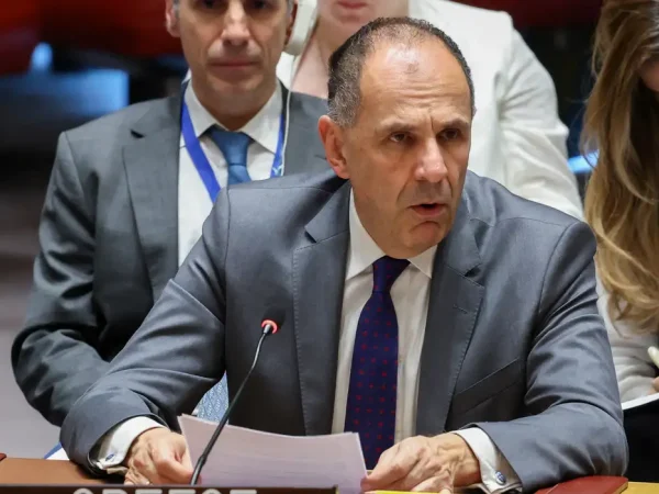 O ministro das Relações Exteriores da Grécia, Giorgos Gerapetritis, durante reunião do Conselho de Segurança da ONU na cidade de Nova York
17/07/2025 
REUTERS/Kylie Cooper