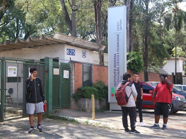 São Paulo (SP), 16/04/2024 - Fachada do Instituto Federal de Educação, Ciência e Tecnologia de São Paulo, no Canindé, durante greve nacional por reajuste salarial. Foto: Rovena Rosa/Agência Brasil