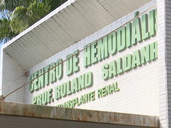 Pacientes reclamam de falta de hemodiálise em hospital de Campina Grande — Foto: Reprodução/TV Paraíba