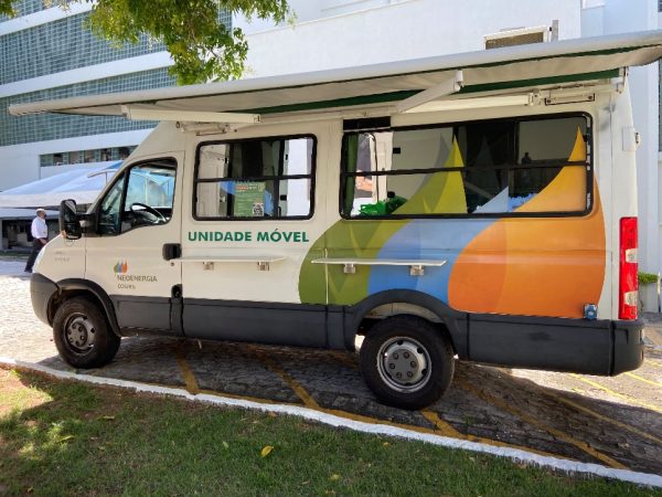 Veículo que funciona como uma agência móvel ficará estacionado nas áreas centrais desses municípios. — Foto: Neoenergia Cosern/Divulgação