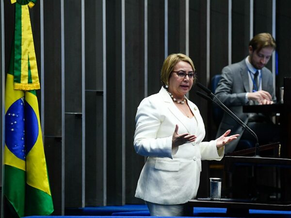 Em discurso, à tribuna, relatora do PL 4.358/2023, senadora Jussara Lima (PSD-PI).