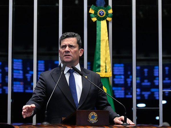 Em discurso, à tribuna, senador Sergio Moro (PL-PR).