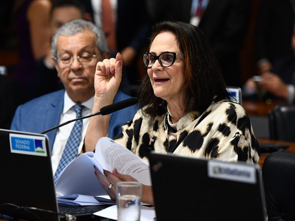 Bancada:
senador Jayme Campos (União-MT); 
senadora Damares Alves (Republicanos-DF), em pronunciamento.