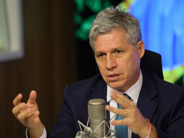 Paulo Teixeira em participação no programa 'Bom Dia, Ministro', em fevereiro Fabio Rodrigues-Pozzebom/Agência Brasil