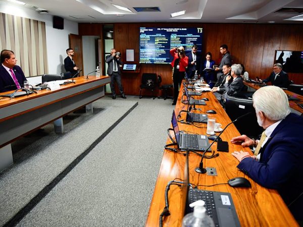 Bancada:
senador Hamilton Mourão (Republicanos-RS); 
senador Jaime Bagattoli (PL-RO); 
senador Jaques Wagner (PT-BA).