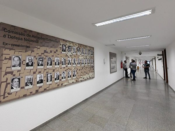 Galeria de ex-presidentes da Comissão de Relações Exteriores e Defesa Nacional (CRE).