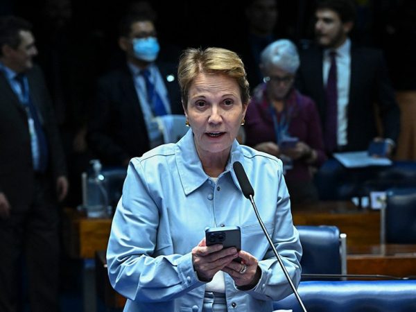 Em pronunciamento, à bancada, senadora Tereza Cristina (PP-MS).