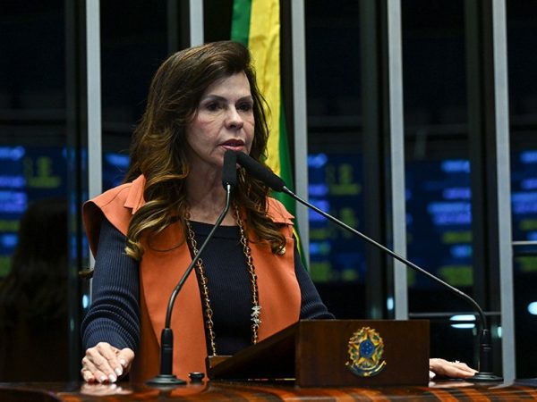 imagem_materia Em discurso, à tribuna, senadora Professora Dorinha Seabra (União-TO).