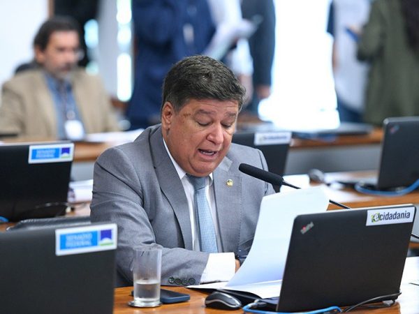 Relator, Carlos Viana defendeu aprovação da proposta na Comissão de Meio Ambiente Edilson Rodrigues/Agência Senado